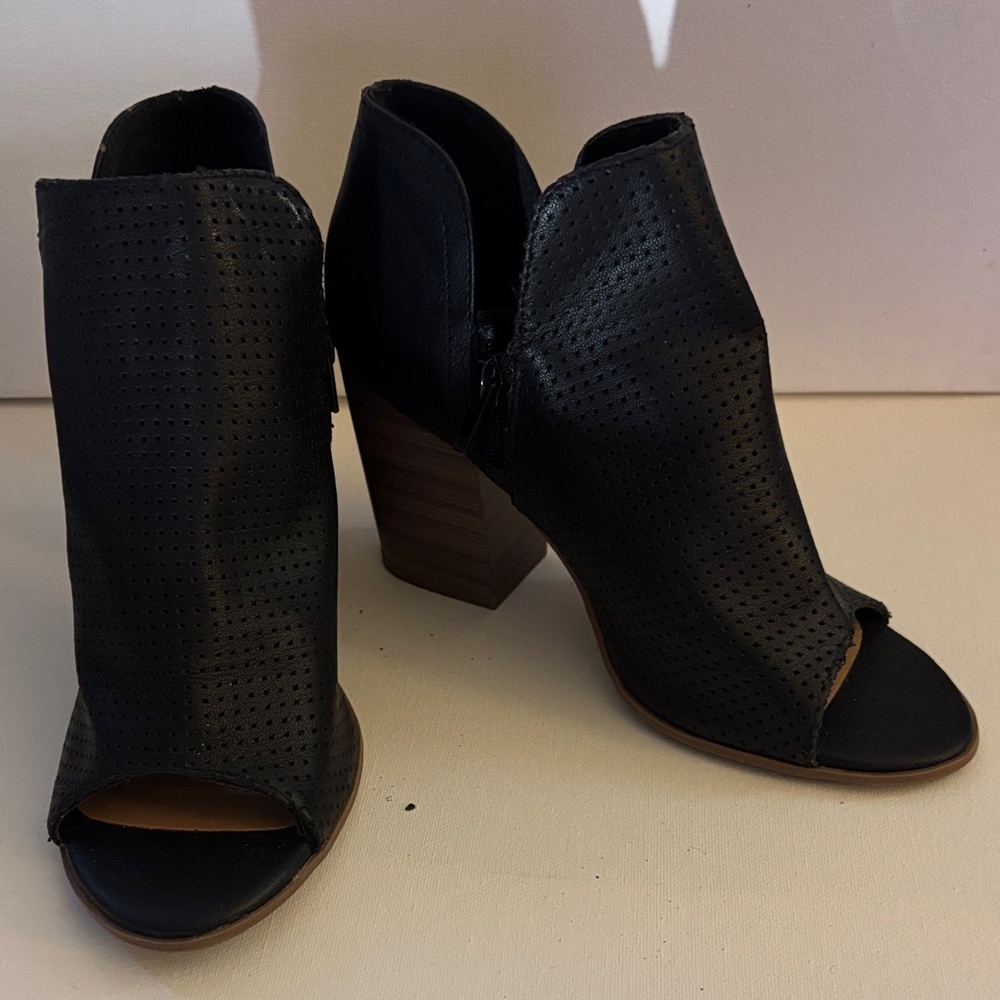 Soda Black Peep-Toe Heeled Boots